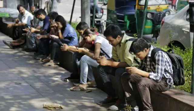 Berdasarkan Survei, 65 % Warga Indonesia Gampang Percaya Hoax. Itu Termasuk yang Tertinggi di Dunia 7