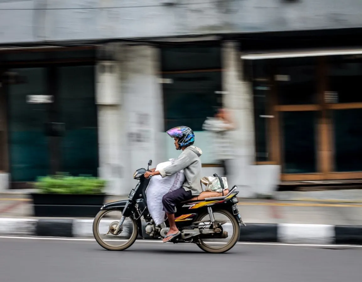 6 Perjuangan Kamu yang Masih Bergaji Rendah, tapi Harus Bantu Penuhi Kebutuhan Rumah 7