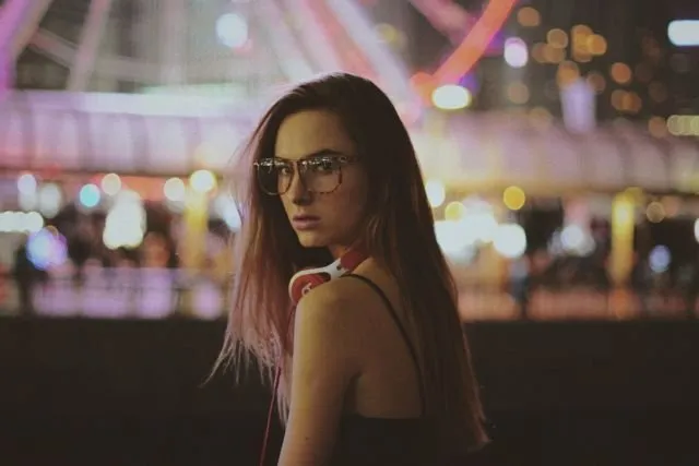 7 Alasan Jangan Main-main dengan Kata Putus Saat Marahan. Katanya Sayang, tapi Kok Putusnya Diobral? 10