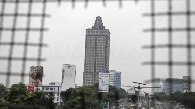 Kabarnya Gedung Perkantoran Ini Dikosongkan Karena Keangkerannya. Ah, Masa Sih? 6