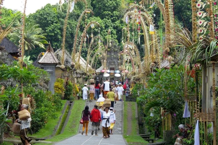 Libur Lebaran Mau ke Mana? Yuk ke Desa Panglipuran, Desa yang Paling Bersih di Dunia! 6