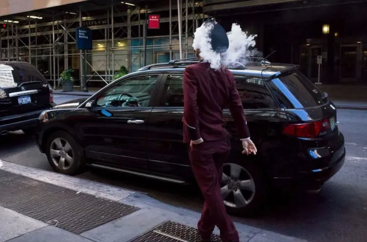 15 Karya Street Photography yang Keren Banget. Saking Kerennya Malah Kaya Editan 28