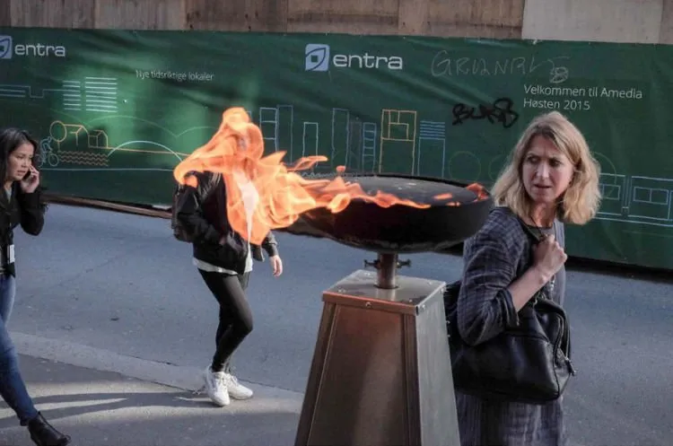 15 Karya Street Photography yang Keren Banget. Saking Kerennya Malah Kaya Editan 23