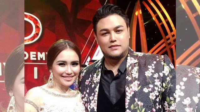 10 Transformasi Ivan Gunawan dari Cover Boy Hingga Berpacaran dengan Miss Grand Thailand. Pangling! 18