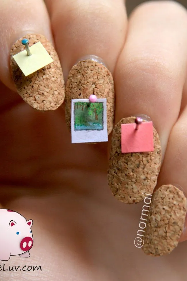 14+ Nail Art Terunik sampai Bikin Alis Kamu Mengernyit. Ada yang Lucu, Ada Pula yang Super Nyentrik 18