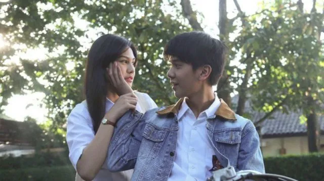 Baper Alert, inilah 11 Scene Film yang Dijamin Bikin Kamu Melting Saking Romantisnya. Nggak Kuat deh! 21