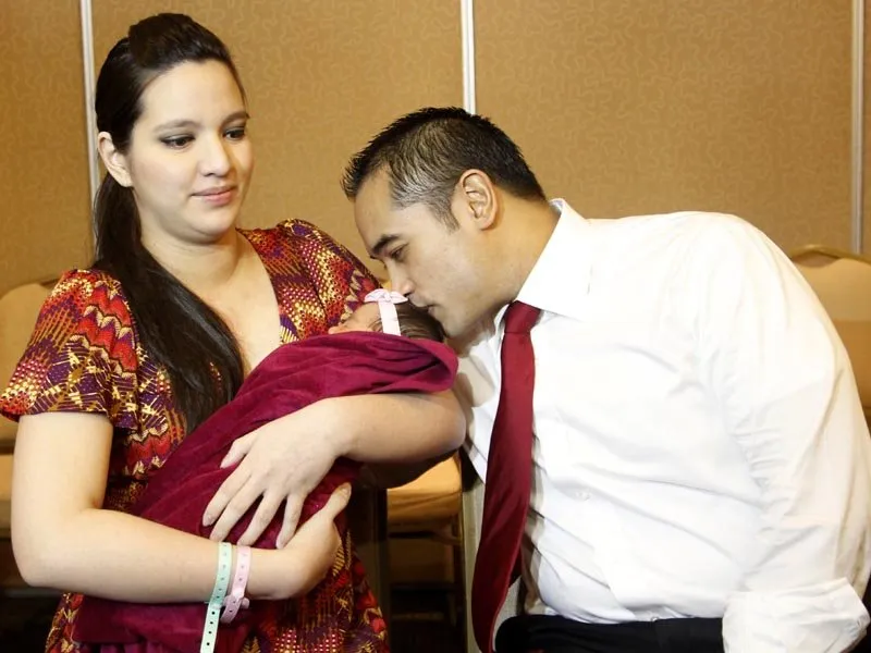 10+ Potret Nia Ramadhani dari Awal Karier Sampai Jadi Ibu 3 Anak. Awet Muda dan Tambah Cantik Saja deh! 21