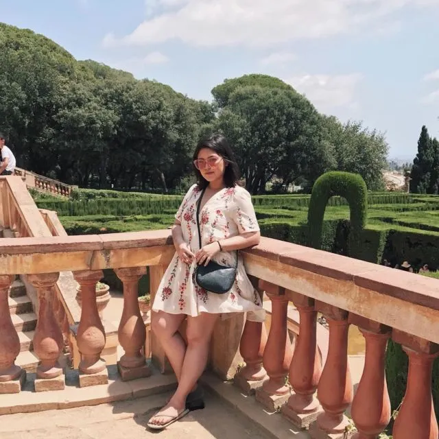 15 Inspirasi Gaya Badan Curvy ala Sarah Ayu 28