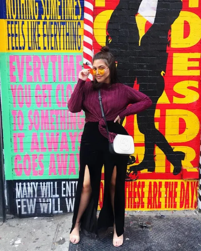 15 Inspirasi Gaya Badan Curvy ala Sarah Ayu 21