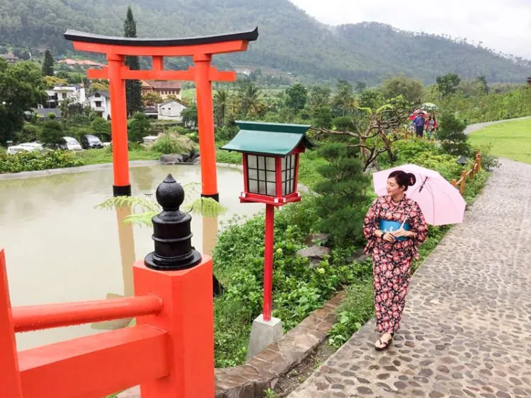 Nggak Harus ke Jepang, Kamu Bisa Menikmati Air Panas di Onsen Hot Spring Resort Malang! 19