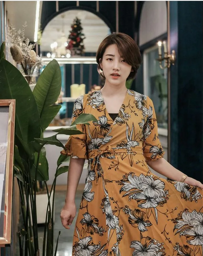Sedikit Berkesan Tomboy, 10+ Gaya Hits Han Yoora Ini Buktikan Rambut Pendek Pun Bisa Bikin Terlihat Imut dan Manis 21