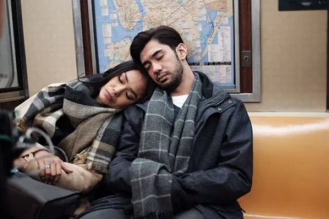 Baper Alert, inilah 11 Scene Film yang Dijamin Bikin Kamu Melting Saking Romantisnya. Nggak Kuat deh! 24