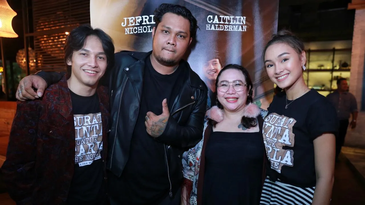 Beliin Makan dan Kasih Uang buat Pemulung, Abang Ojol Nggak Tahu Penumpangnya itu Ialah Jefri Nichol 6