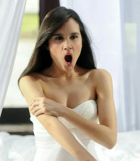 10 Foto yang Buktikan Sekeren Apa pun Idolamu, Mereka Juga Manusia Biasa yang Bisa Kelihatan B Aja~ 20