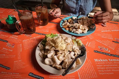 20 Kuliner Legendaris yang Bikin Kamu Baper Pengen ke Jogja! Ah, Rasanya Ngangenin Banget 29