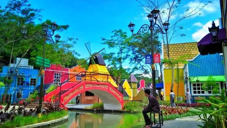 Liburan ala Kampung Eropa di Devoyage Bogor. Nikmati Suasana Eropa yang Murah Meriah! 14