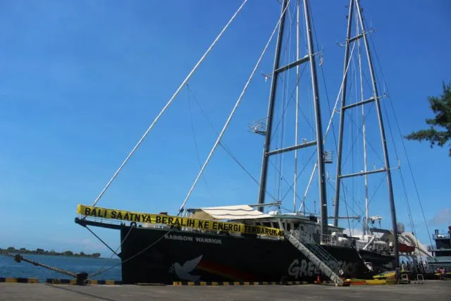 Jadi Volunteer di Kapal Rainbow Warrior Bukan Ajang Gaya-gayaan. Inilah Bakti Kami Pada Lingkungan 9