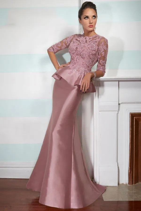 10+ Ide Model Gaun Non Kebaya untuk Mama Saat Resepsi. Anti Ribet dan Anggun Sudah Pasti! 18