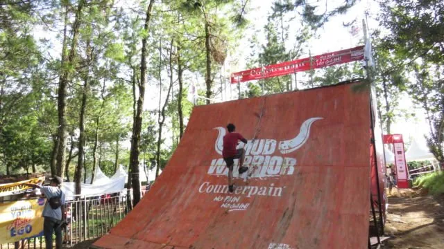 Serunya Counterpain Mud Warrior 4. Gaya Lomba Maraton Terbaru yang Bakal Jadi Trend Dunia 16