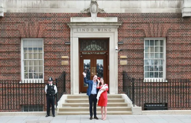Selamat, Duchess Kate dan Prince William Resmi Umumkan Kelahiran Anak Ketiga! Simak 12+ Foto-foto Mereka di Sini 26