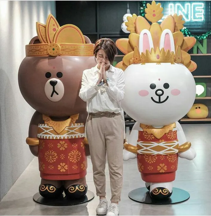 Sedikit Berkesan Tomboy, 10+ Gaya Hits Han Yoora Ini Buktikan Rambut Pendek Pun Bisa Bikin Terlihat Imut dan Manis 23