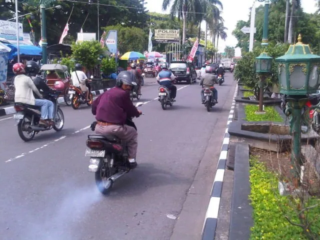 8 Pertanda Bahwa Motormu Perlu Diservis Segera. Nggak Mau 'Kan, Mogok Tiba-tiba? 15