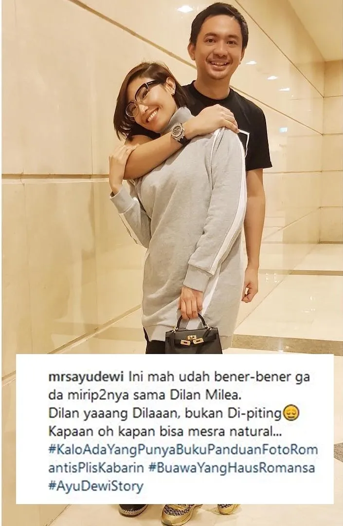 13 Caption Kocak Ayu Dewi Bareng Suami, Meski Sudah Nikah Mesranya Tetap Kayak Zaman Pacaran. Tiru, Ah! 24