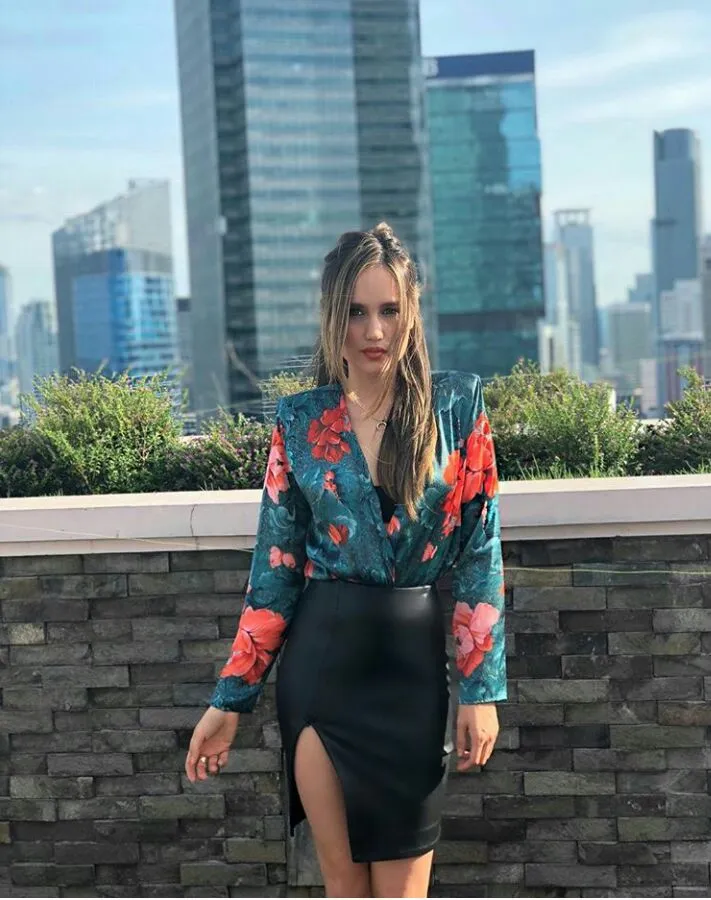 14+ Penampilan Cinta Laura Ini Cantiknya Sungguh Paripurna. Mirip Ariana Grande Katanya 30