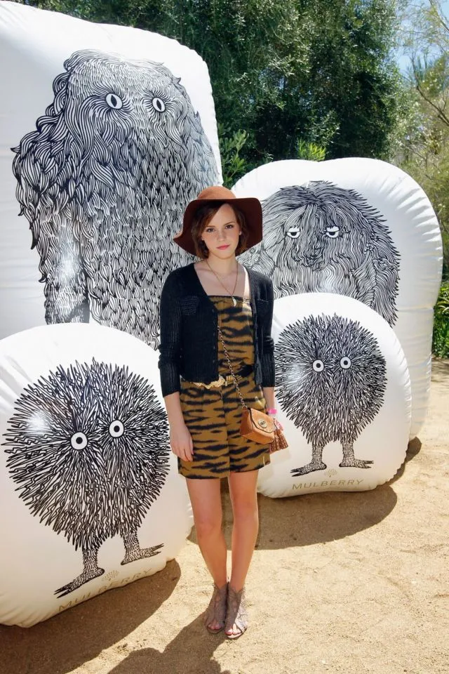 16+ Setelan Outfit Seleb Dunia Saat Nonton Festival Musik Coachella 2018. Lumayan Nih Buat Inspirasi~ 20