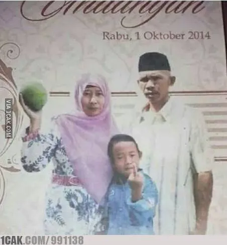 12 Kocaknya Undangan Ini Bukti Banyak yang Butuh Hiburan di Tengah Ribetnya Ngurusin Hajatan 18