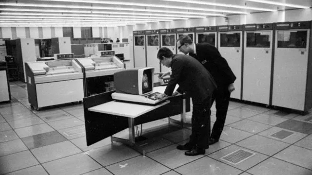 Perjalanan Hacker Sampai Bisa Jadi Canggih Kayak Sekarang. Ternyata Udah 'Berkeliaran' Sejak 1903! 16