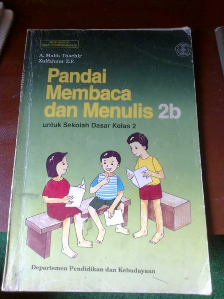 Bikin Kangen, ini 15 Buku yang Menemani Kita Saat Kecil dan Sekolah Dulu. Masih Ingat Nggak Kamu? 18