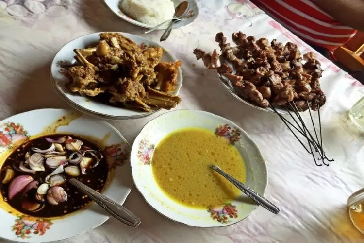 20 Kuliner Legendaris yang Bikin Kamu Baper Pengen ke Jogja! Ah, Rasanya Ngangenin Banget 28