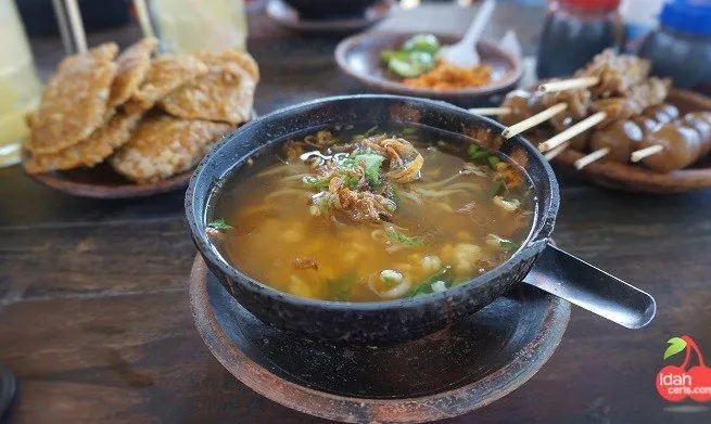 20 Kuliner Legendaris yang Bikin Kamu Baper Pengen ke Jogja! Ah, Rasanya Ngangenin Banget 23