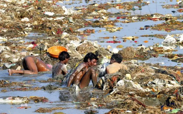 Potret 10 Sungai Terkotor di Dunia yang Menjijikkan 11 sungai terkotor di dunia
