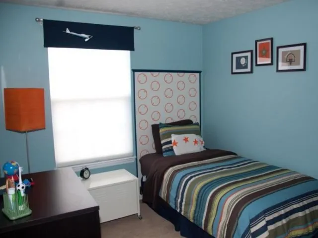 Bye-bye Kamar Kost Bikin Mager, Terapkan 11+ Trik Menatanya Agar Jadi Ruangan Penuh Kreatif 17