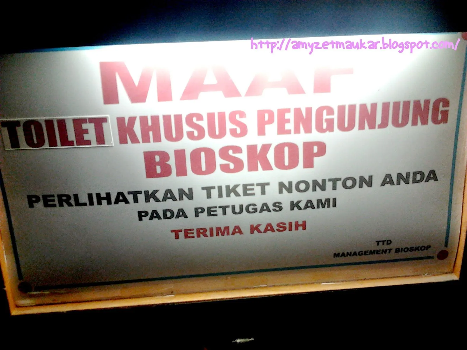 17+ Peraturan Nyeleneh bin Kocak di Toilet ini Pasti Bikin Kamu Geleng-Geleng Kepala Sembari Buang Hajat~ 25