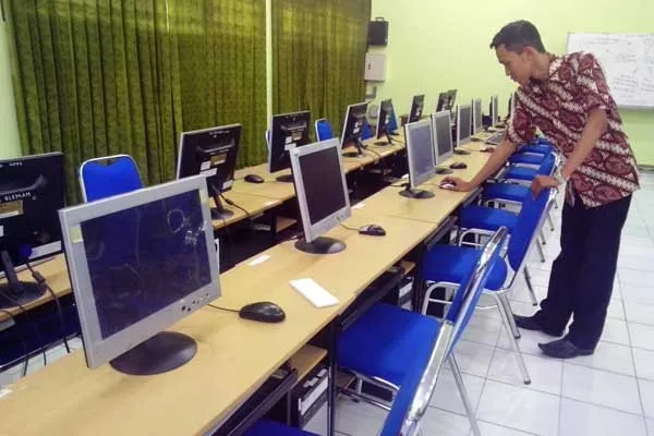 7+ Drama Seputar UNBK, Ternyata Banyak SMA yang Masih Harus Pinjam Komputer ke Sana Sini! 13
