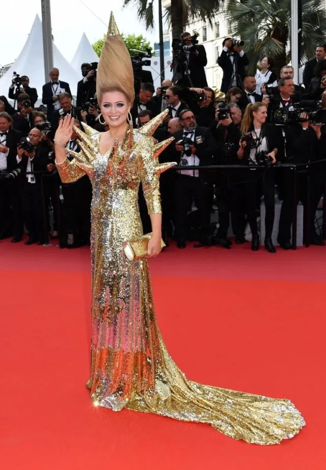 9+ Gaya Selebritas Paling Cetar di Festival Film Cannes 2018. Tampilan di Layar Kaca Lewat Semuanya! 22