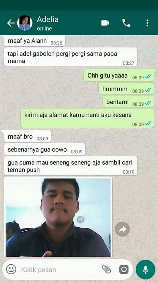 Sudah Kasih Perhatian Lebih, Ternyata Temen Game Onlinenya ini Cewek Palsu. Terlanjur Baper Lagi :( 25