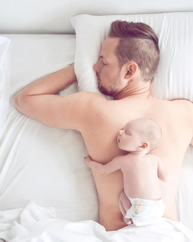 11 Pose Gemas yang Nggak Biasa untuk Foto Keluarga. Anti Bosan dan Dijamin Mengesankan 19