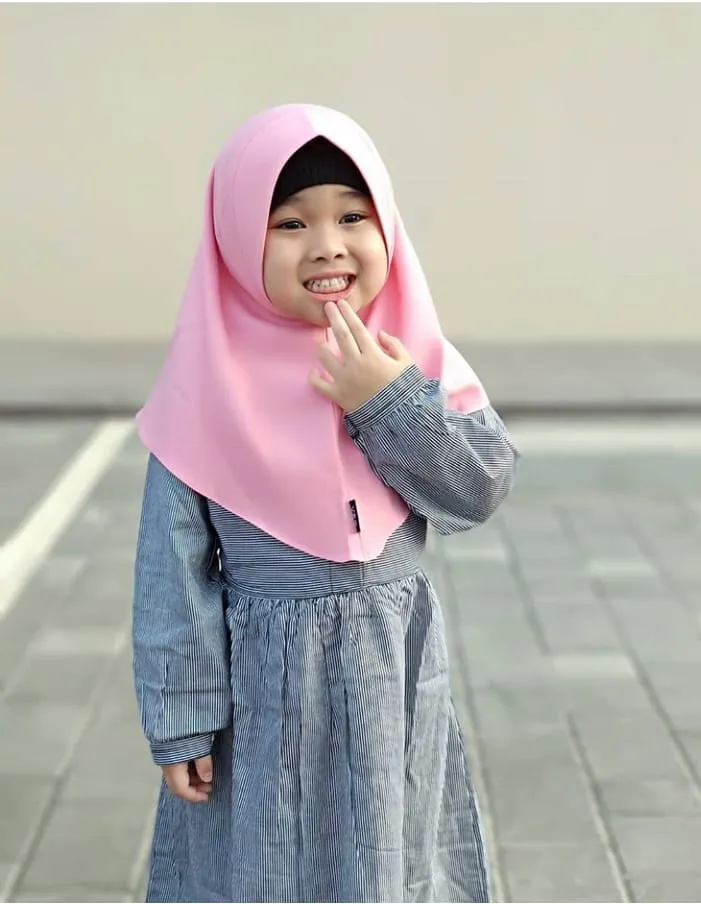 9+ Ide Gamis Balita Nuansa Islami yang Menggemaskan untuk Lebaran. Nggak Heran Kalau Makin Sayang 11
