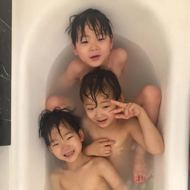 10+ Potret Song Triplets yang Sudah Beranjak Remaja. Tetep GMZ Meski Kini Bukan Bayi Bulet Lagi~ 19