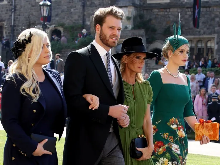Lupakan Prince Harry yang Sudah Menikah, Masih Ada nih 7 Pangeran Lajang yang Nggak Kalah Memesona~ 8