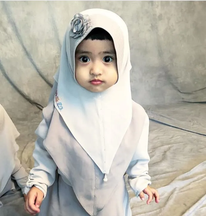 9+ Ide Gamis Balita Nuansa Islami yang Menggemaskan untuk Lebaran. Nggak Heran Kalau Makin Sayang 13