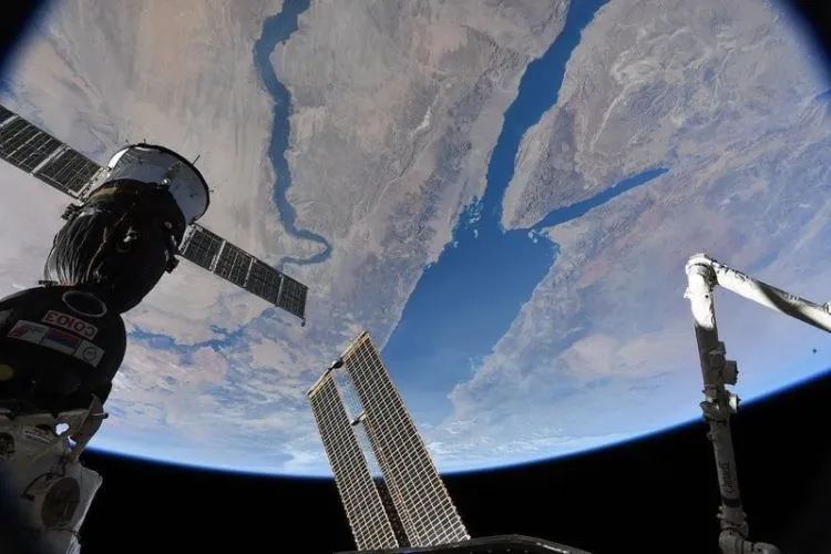 10 Foto Kenampakan Bumi dari Kamera NASA. Sangat Indah dan Mangagumkan ya! 14