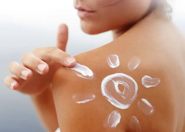 Kulitmu Gampang Kemerahan? Jangan Sampai Memakai Kosmetik dengan 6 Kandungan Ini 10