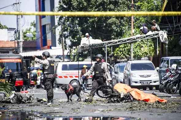 Gara-gara Bom di Surabaya, Banyak Negara Keluarkan Travel Advice ke Indonesia. Miris Banget Deh 4