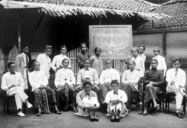 Pendidikan Tak Seharusnya Dimaknai dengan Sempit. Ini Alasan Kenapa Belajar Tak Harus di Sekolah 6