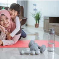 Hanya Ibu yang “Menitipkan” Anaknya di Daycare yang Tahu 8 Perasaan Ini. Wajib Baca!